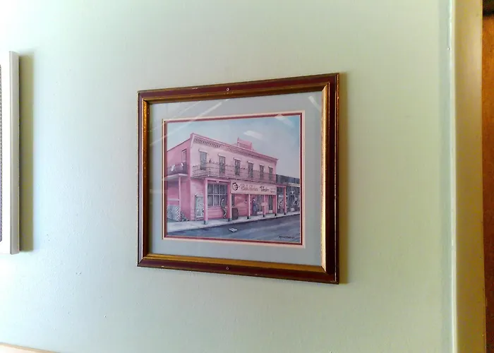 Rawlins Lodge Hotel 2*